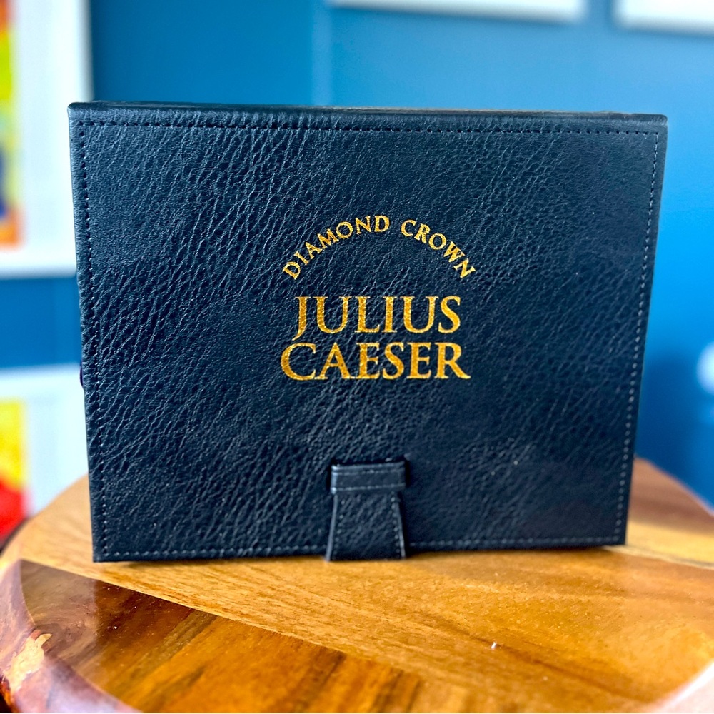 Diamond Crown Julius Caesar cigar box